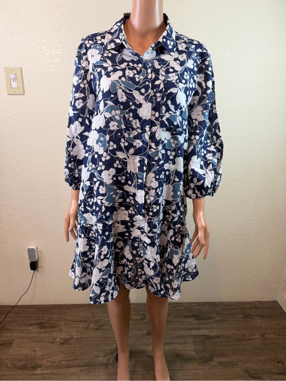 Charter Club Navy and White Floral Button-Front Swing Coverup medium 100% linen - Picture 8 of 14